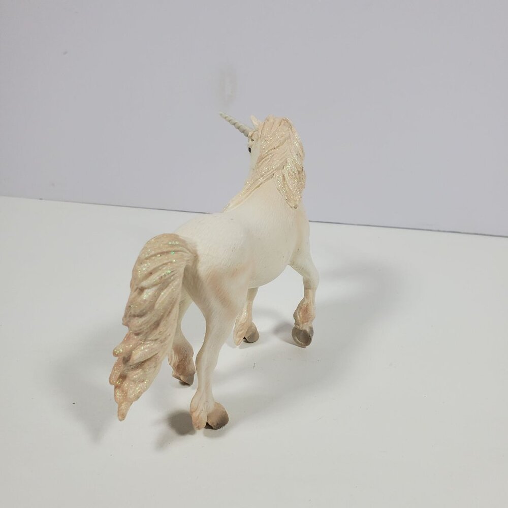 2004 Schleich White Unicorn Glitter Sparkle Mane And Tail Figurine 4 Inches - Picture 6 of 15